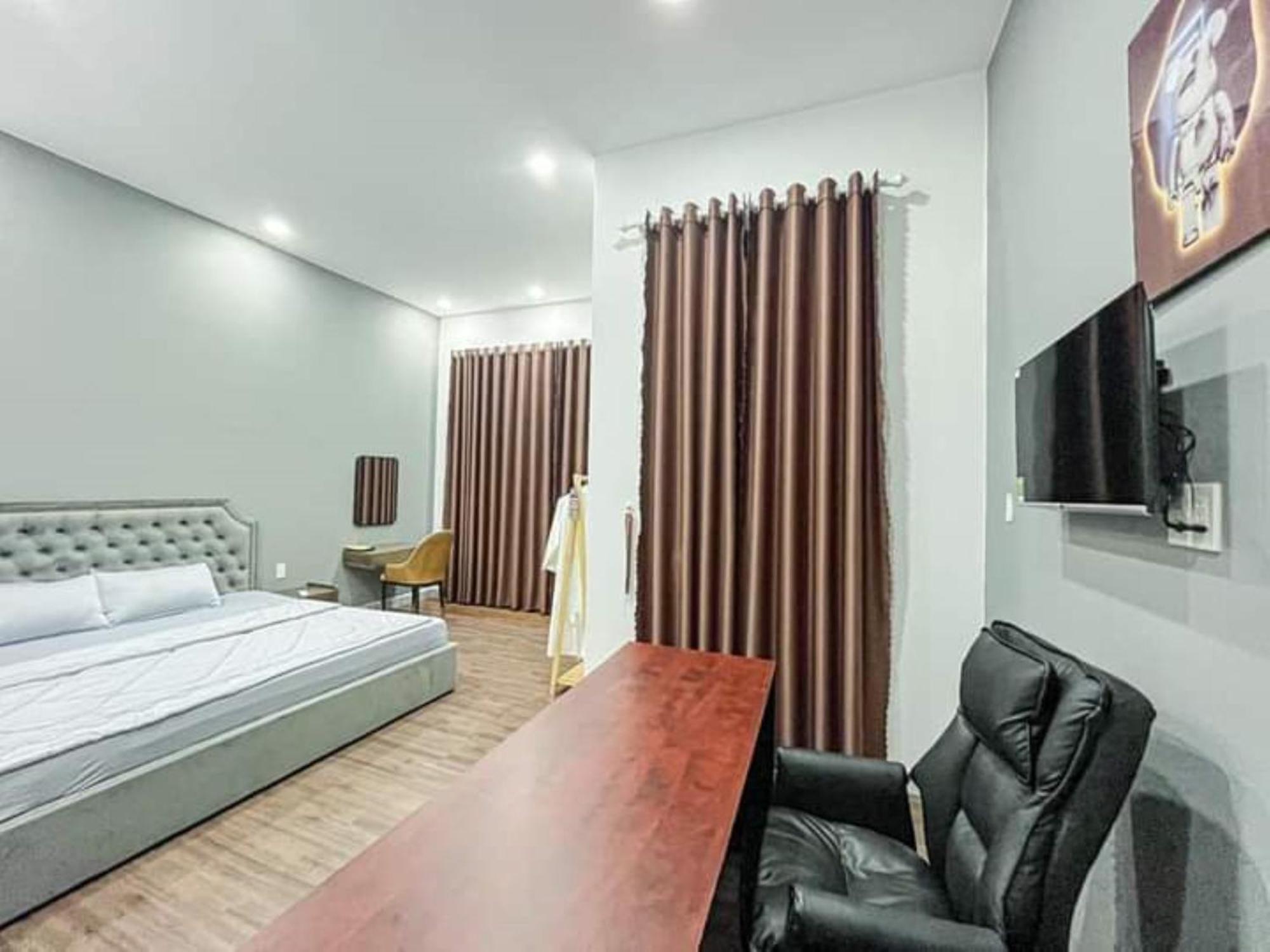River Hotel 5 Long Xuyên 외부 사진
